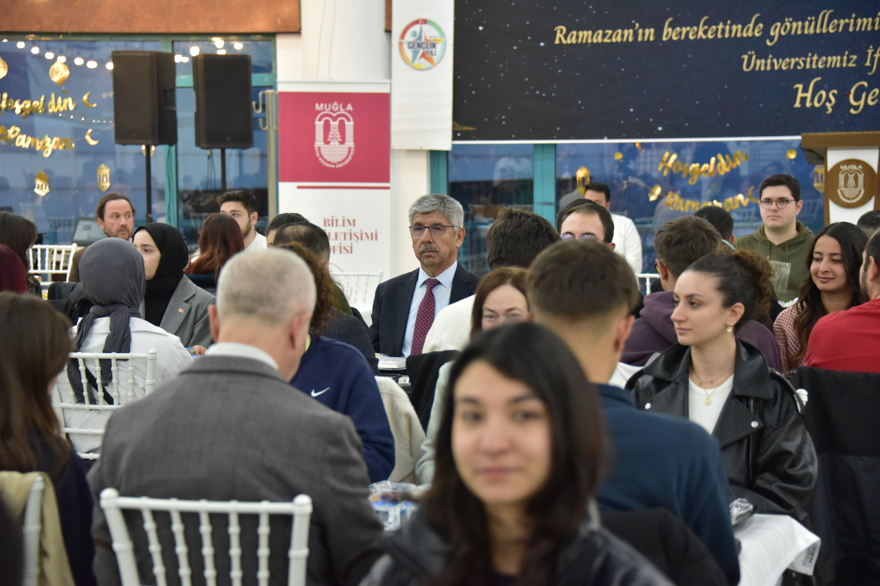 MSKÜ’de Ramazan Bereketi: Öğrenciler ve Protokol Aynı Sofrada