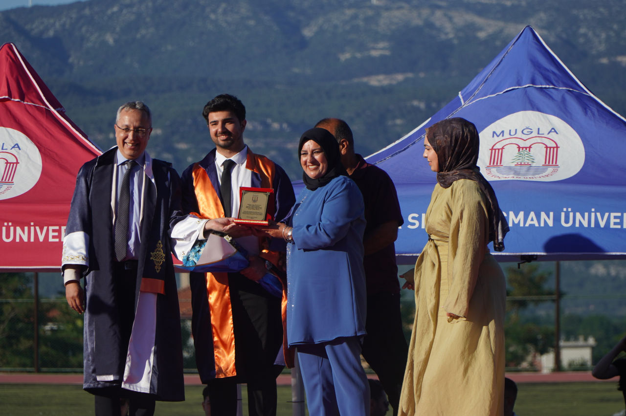 MSKÜ’lü Genç Mühendisler Meslek Yaşamlarına Uğurlandı