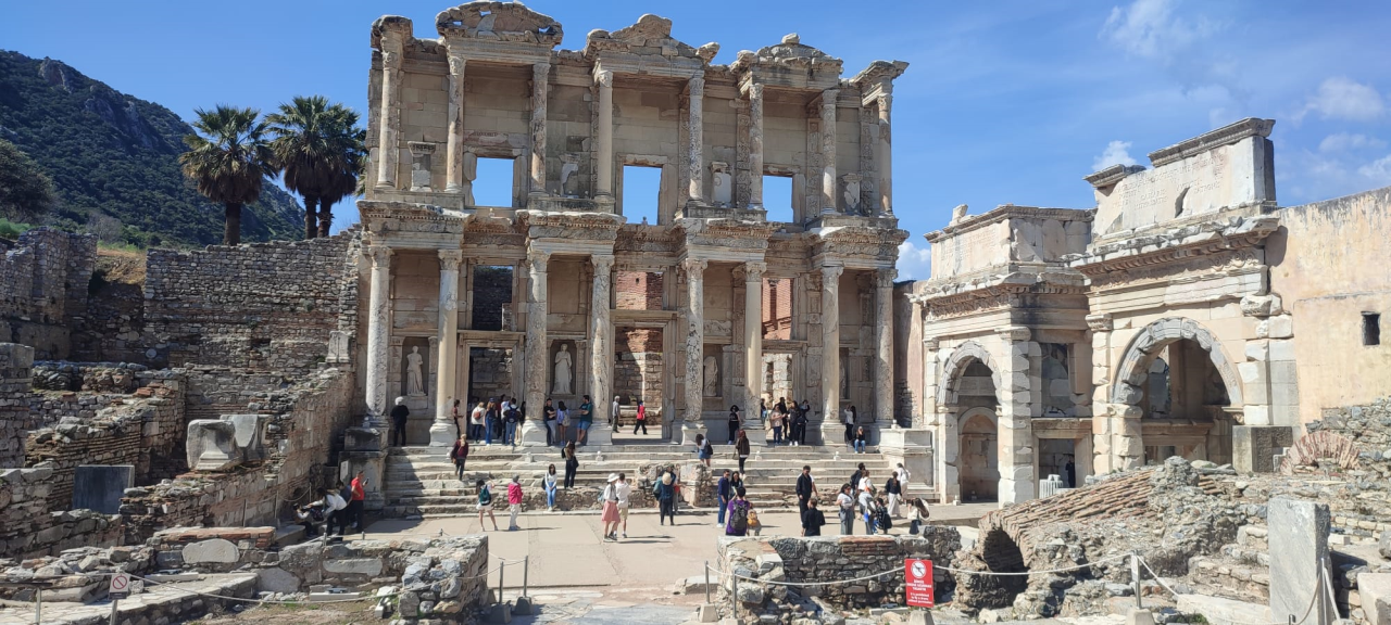 Turist Rehberliği Öğrencilerimizin Efes Antik Kenti Ziyareti