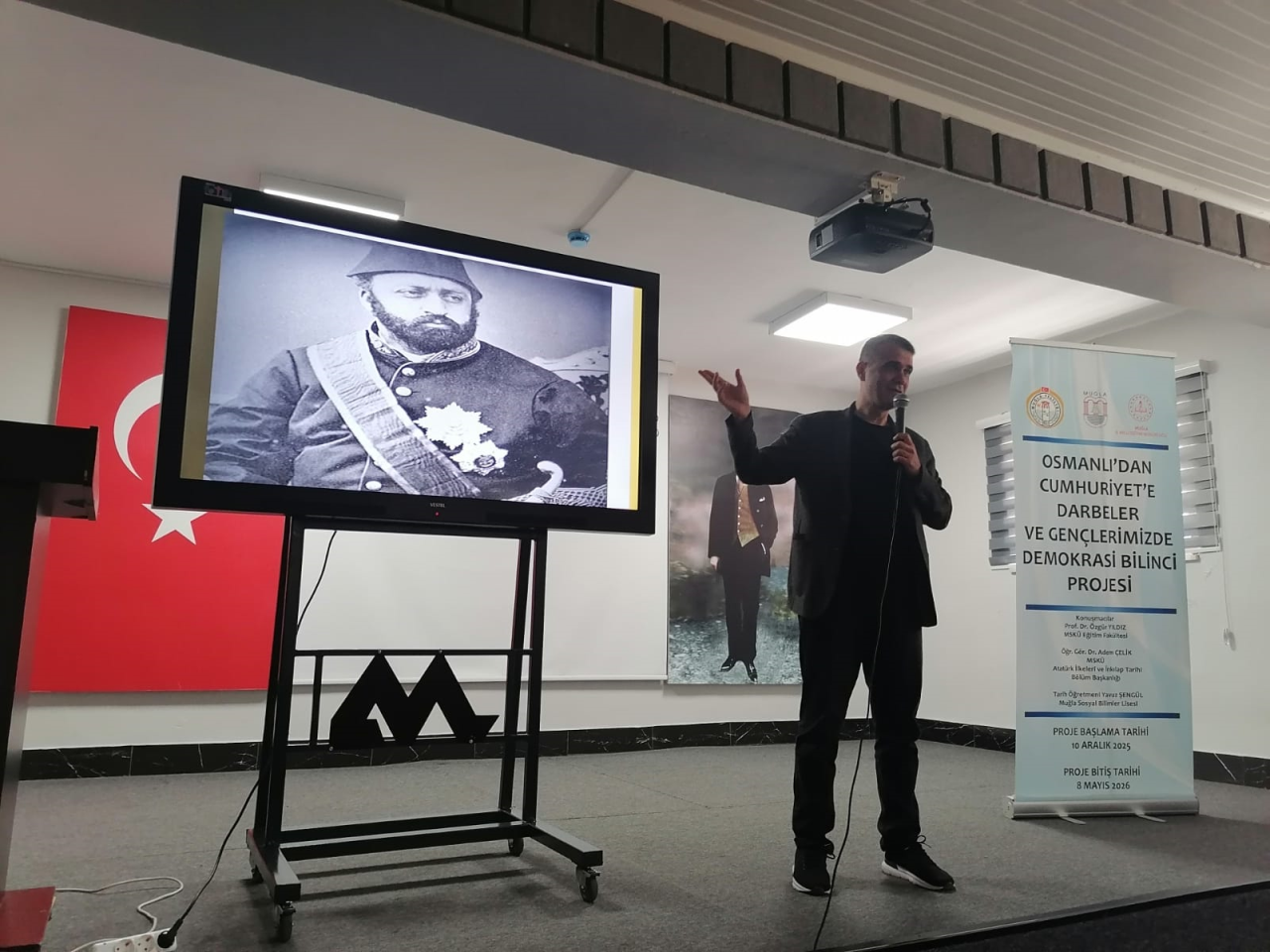 Öğr. Gör. Dr. Adem ÇELİK PROJE -PANEL