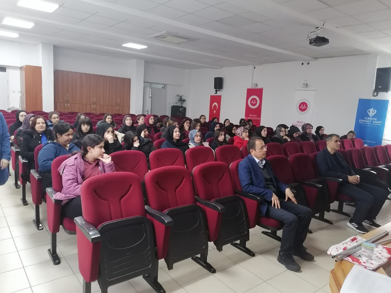 Öğr. Gör. Dr. Adem ÇELİK PROJE -PANEL