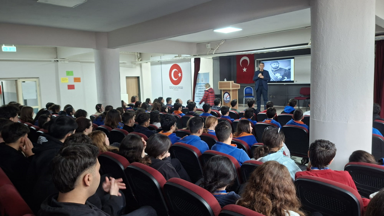 Öğr. Gör. Dr. Adem ÇELİK PROJE -PANEL