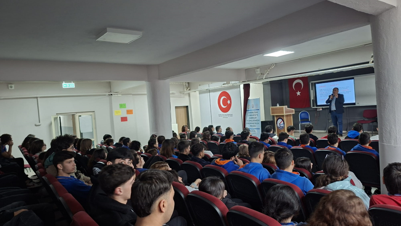 Öğr. Gör. Dr. Adem ÇELİK PROJE -PANEL