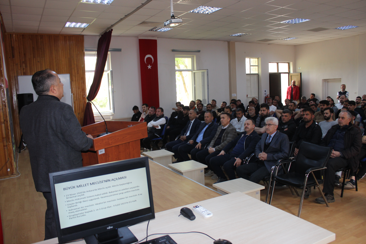 KONFERANS Öğr. Gör. Dr. Adem ÇELİK