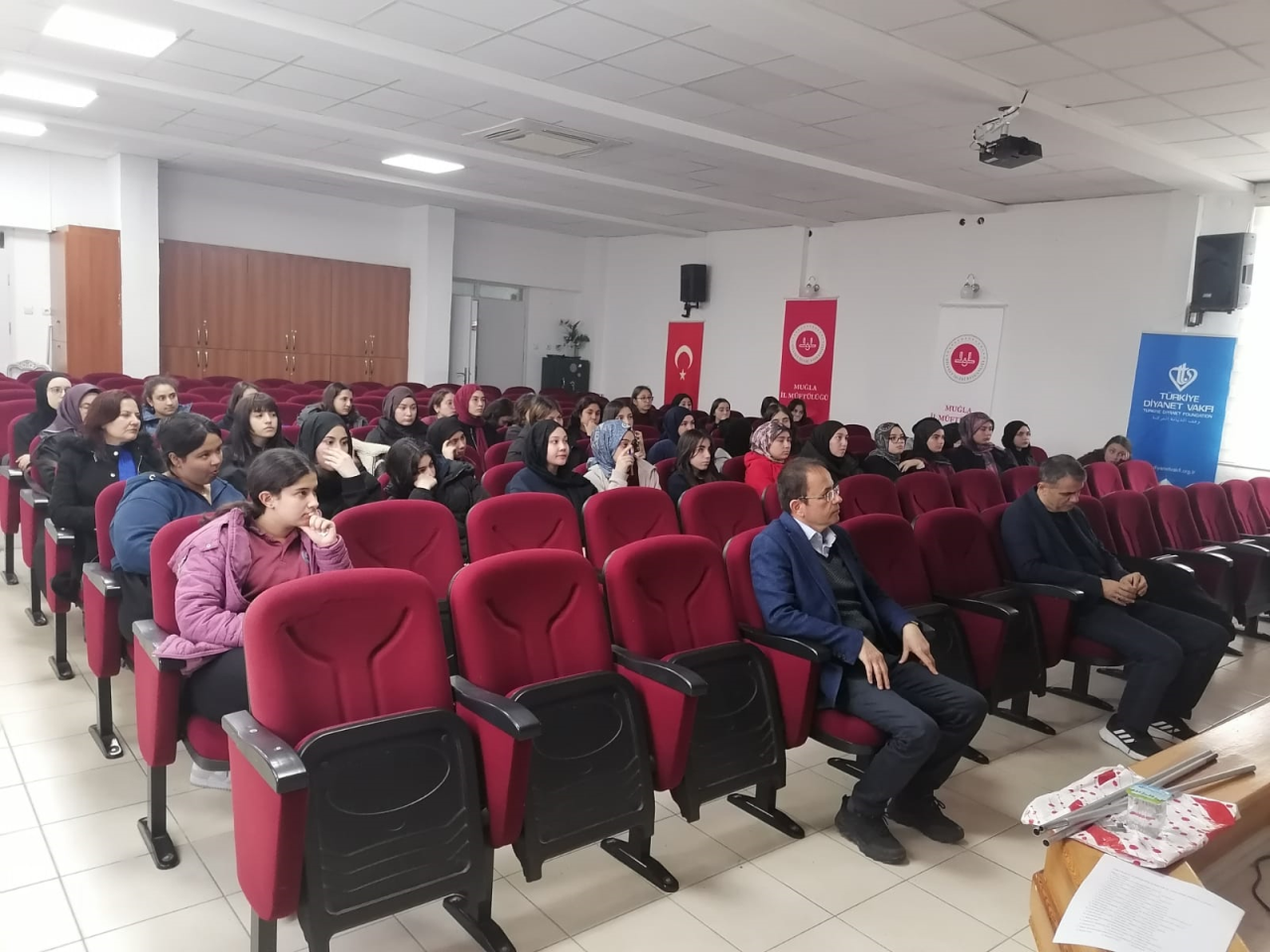 Öğr. Gör. Dr. Adem ÇELİK PROJE -PANEL