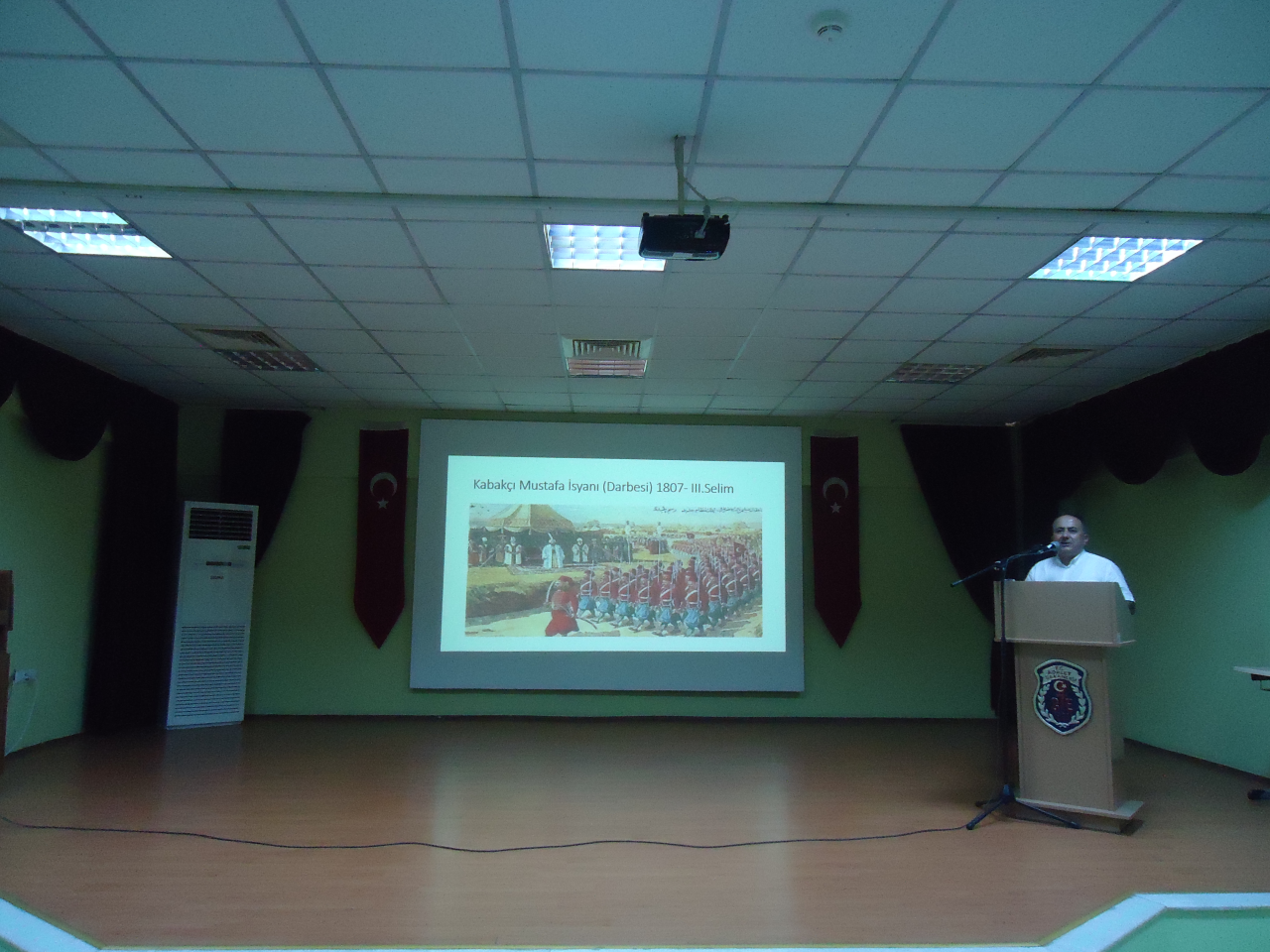 KONFERANS Öğr. Gör. Dr. Adem ÇELİK