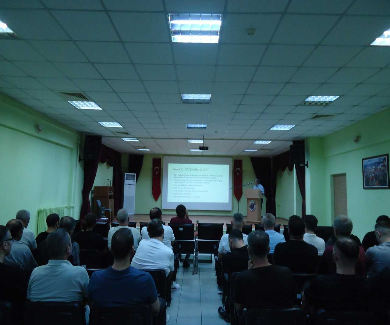 KONFERANS Öğr. Gör. Dr. Adem ÇELİK