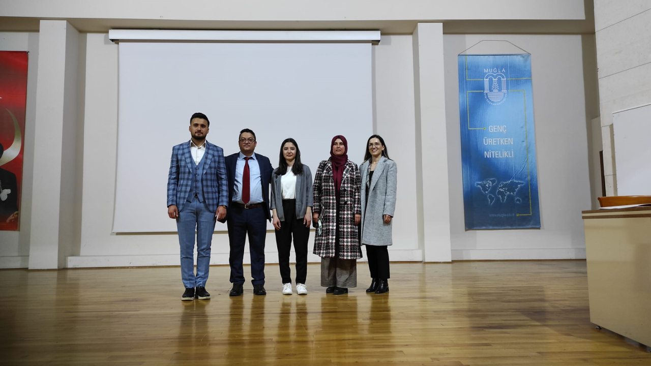 Mehmet Akif ve Milli Mücadele   Konferansı        