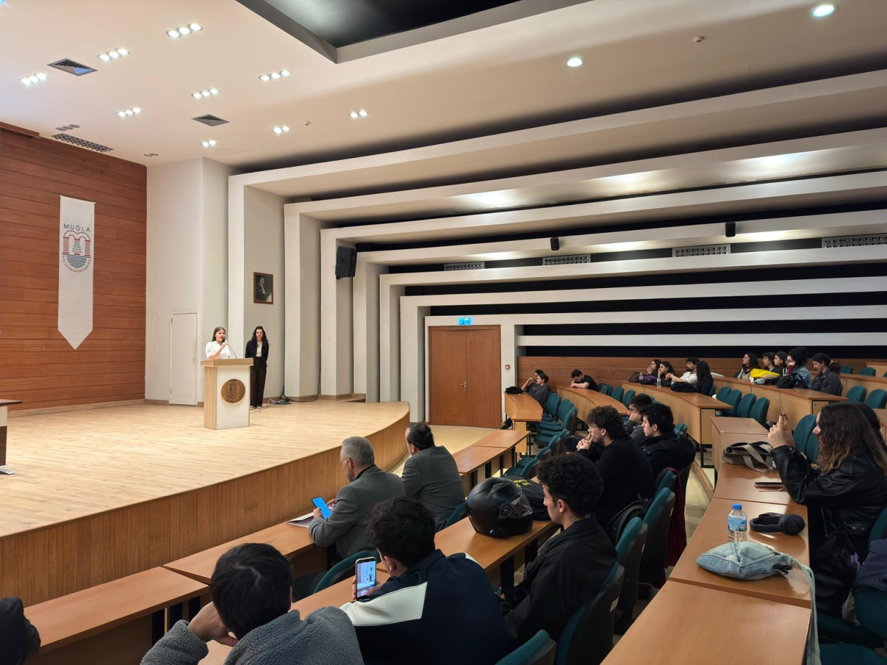 KONFERANS Öğr. Gör. Dr. Adem ÇELİK