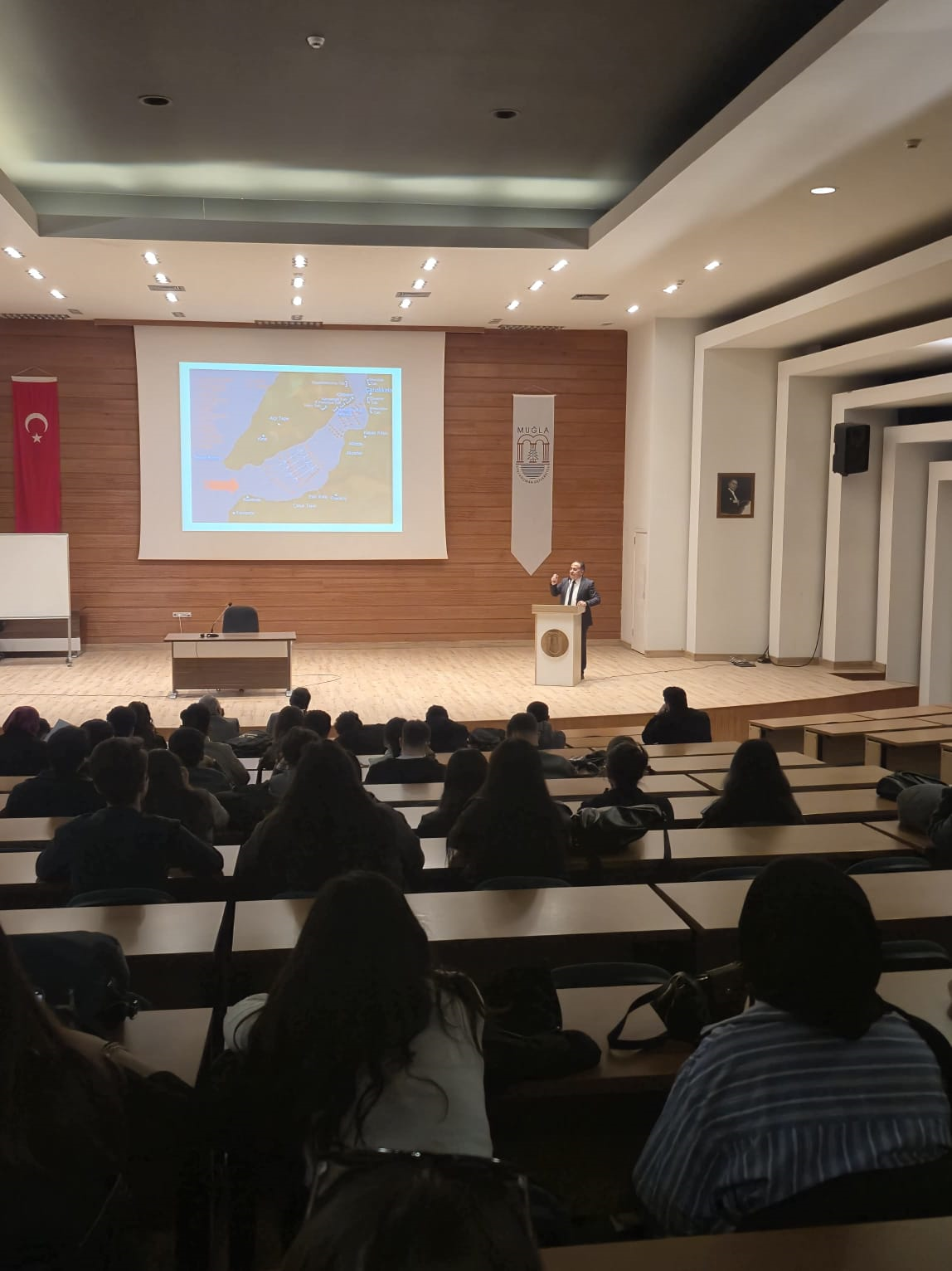 KONFERANS Öğr. Gör. Dr. Adem ÇELİK