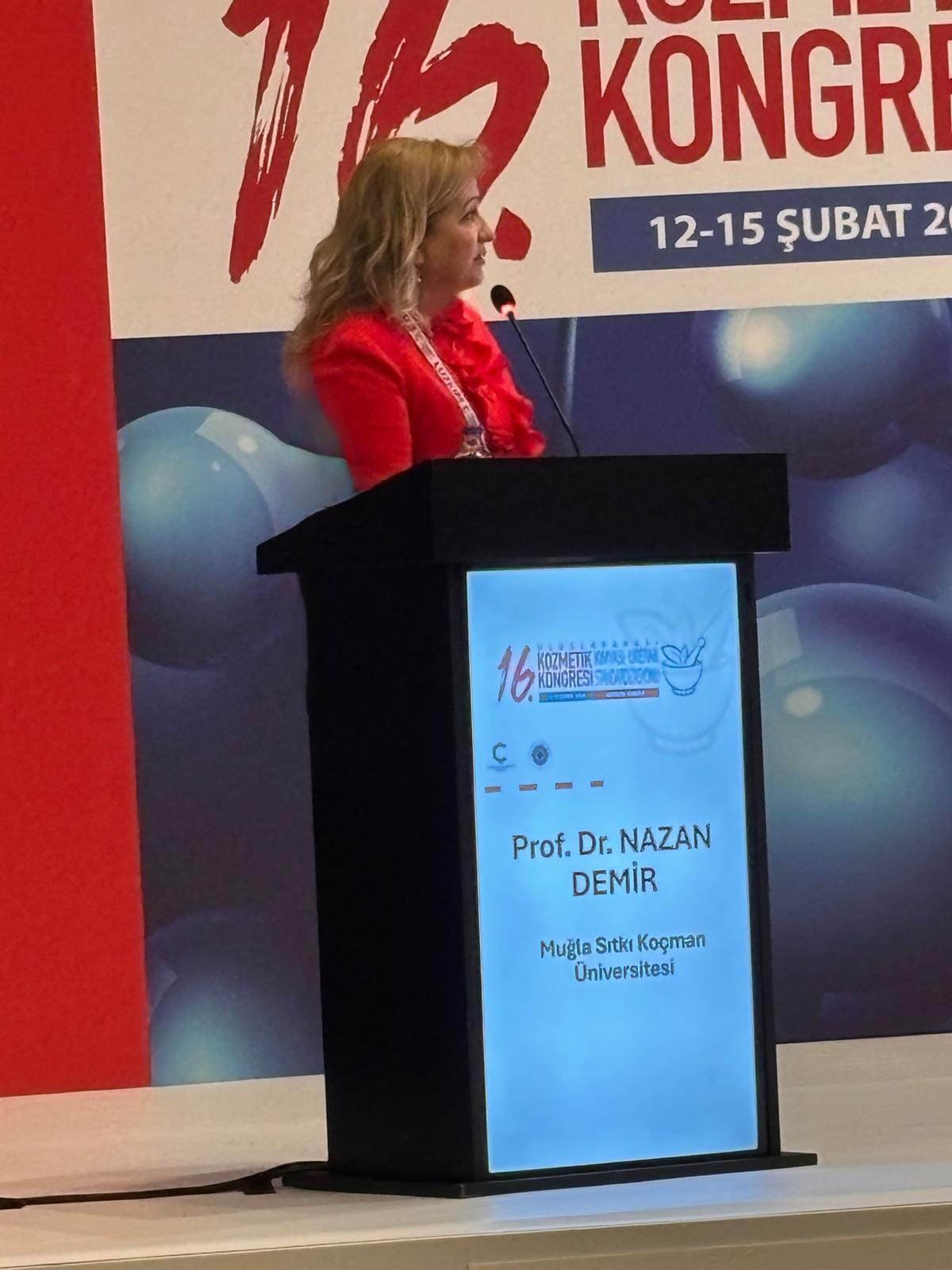 Öğretim Üyelerimiz ve Doktora Öğrencilerinin 16. Uluslararası Kozmetik Kimyası Üretimi ve Standardizasyonu Kongresi