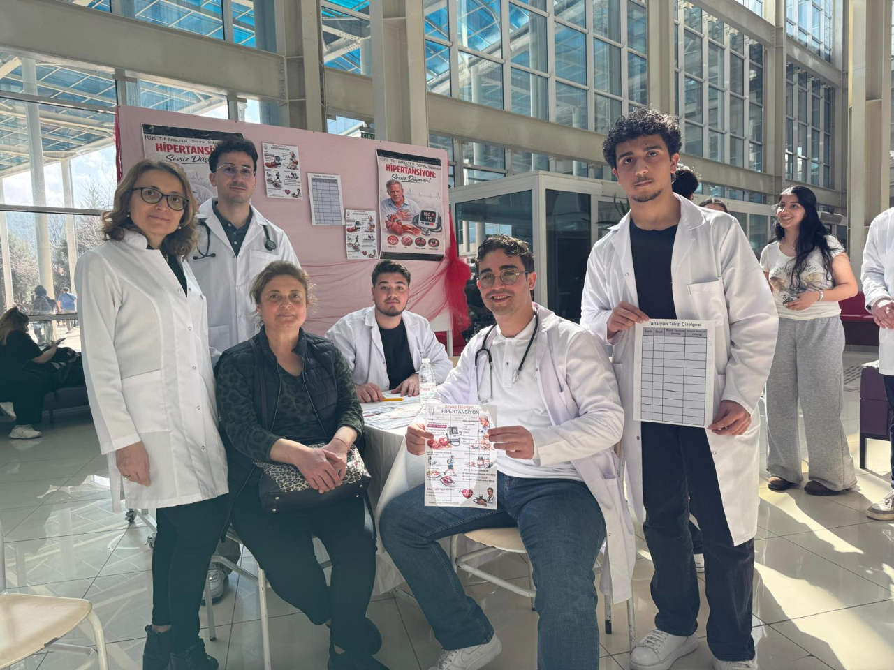MSKÜ Tıp Fakültesi Öğrencileri Hipertansiyon Farkındalığı İçin Sahaya Çıktı