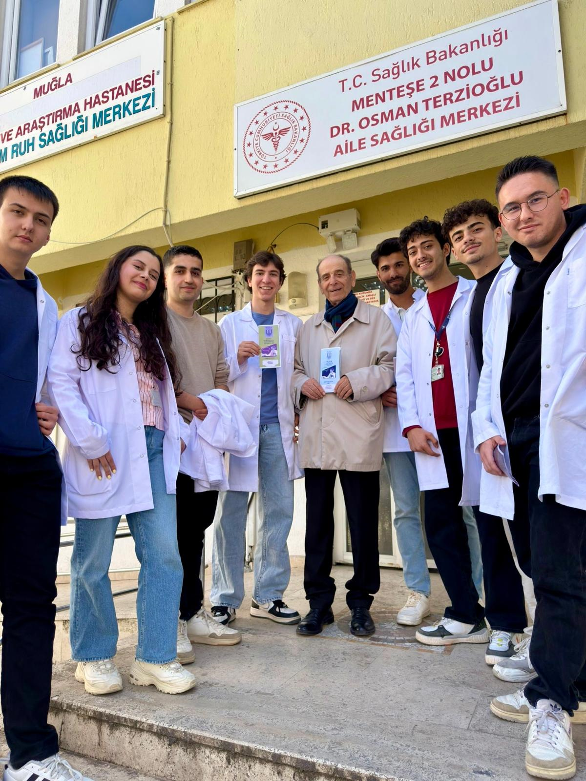 MSKÜ Tıp Fakültesi Öğrencilerinden Ağrı Kesicilerin Doğru Kullanımına Yönelik Farkındalık Çalışması