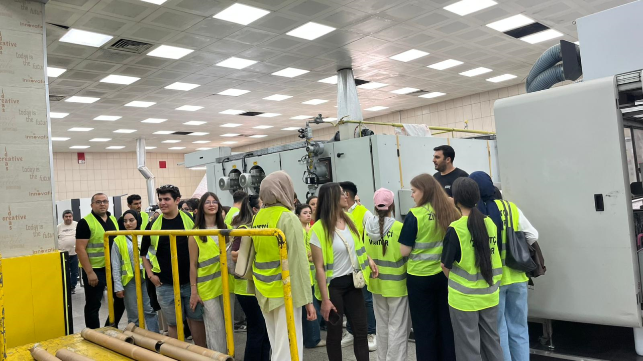 Muğla MYO Kimya ve Kozmetik Teknolojisi Programları Öğrencilerinden Menderes Tekstil’e Teknik Gezi