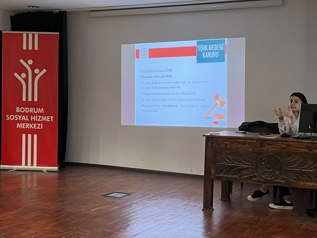  Aile İçi ve Kadına Yönelik Şiddetle Mücadele Başlıklı Seminer Düzenlendi