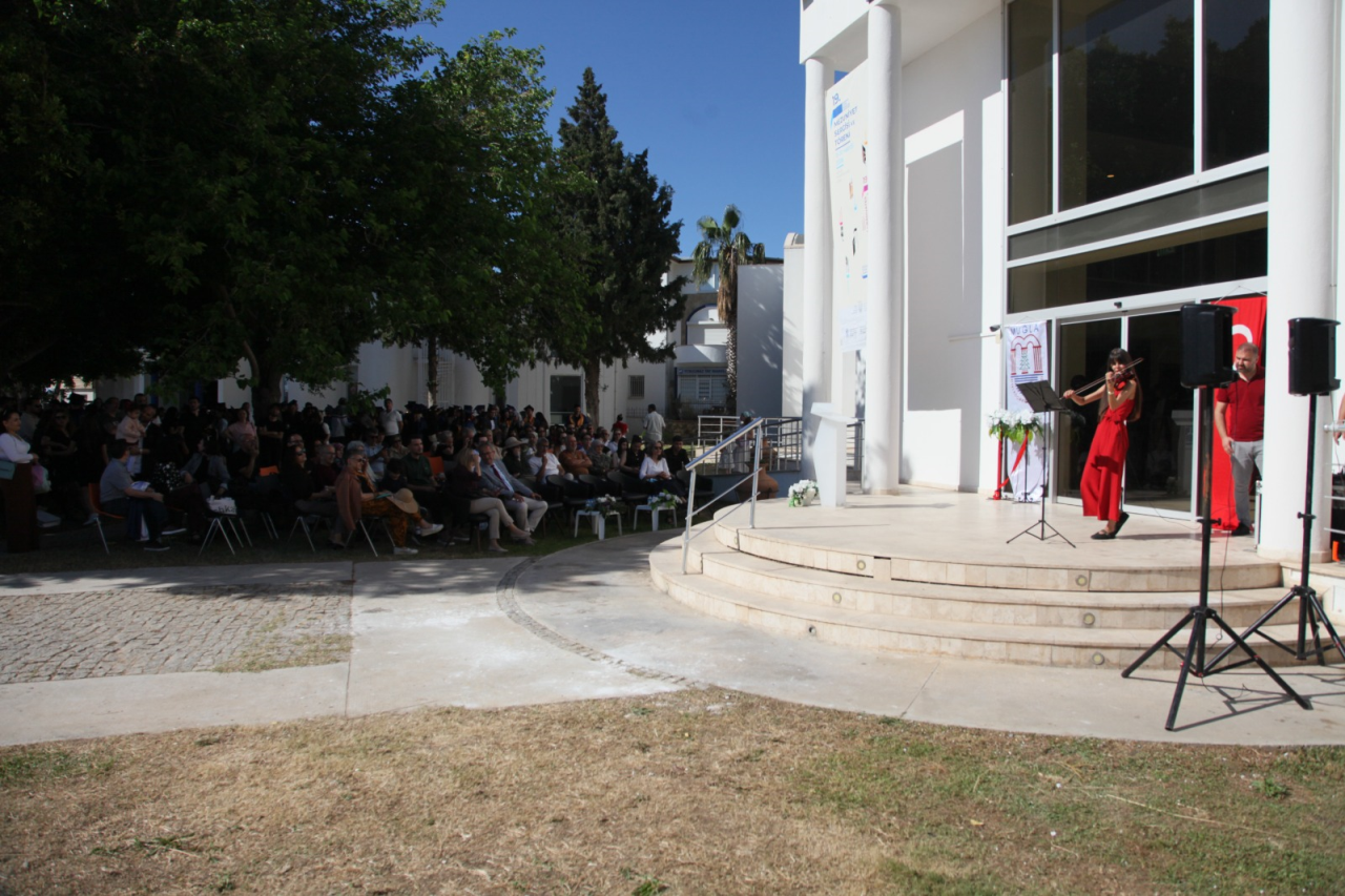 Muğla Sıtkı Koçman Üniversitesi Bodrum Güzel Sanatlar Fakültesi, 19. dönem mezunlarını verdi.