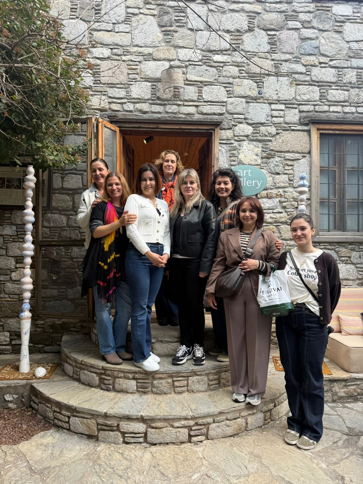 "Bir Minos Hikayesi" Seramik Sergisi Datça