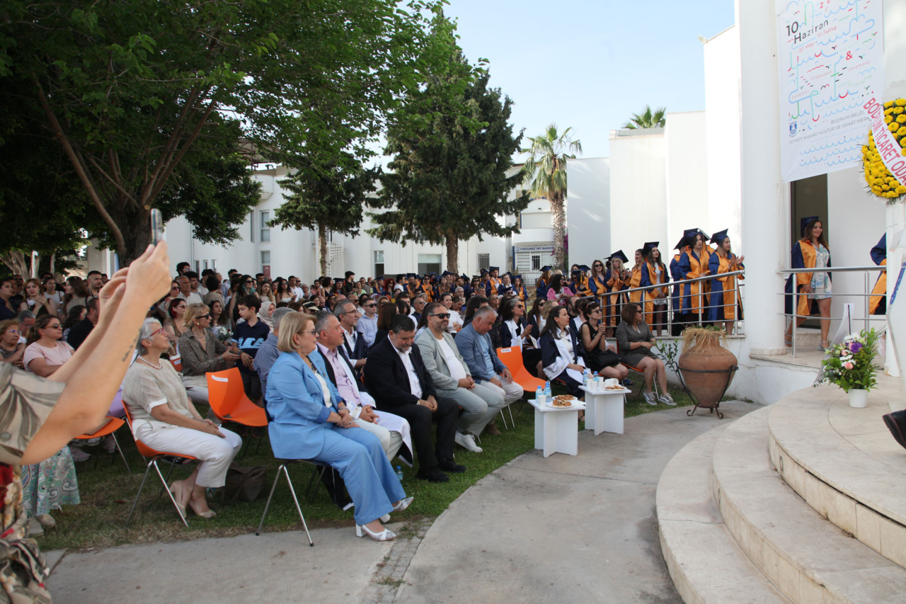 Bodrum Güzel Sanatlar Fakültesi 18. Mezuniyet Sergisi & Töreni