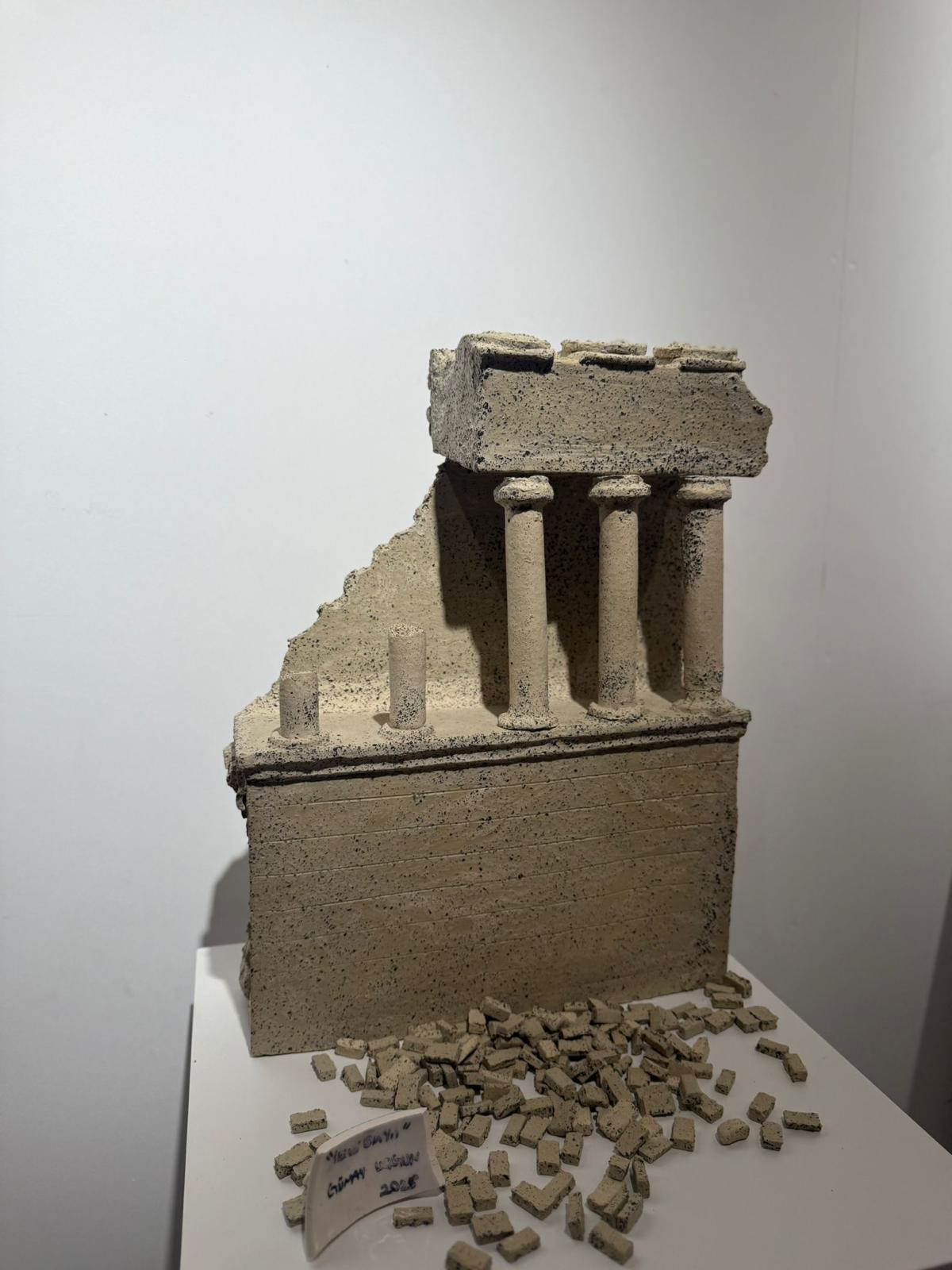 "Bir Minos Hikayesi" Seramik Sergisi Datça