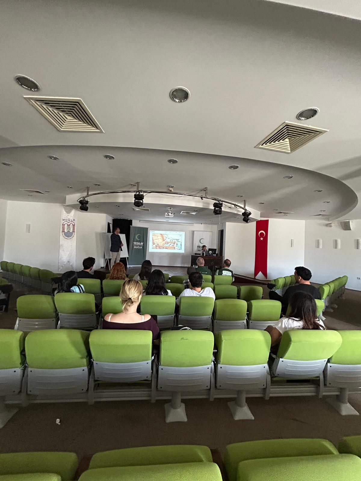 Yeşilay Muğla İl Başkanı Sayın Abdullah Şenol Şengür’ün Katılımıyla Teknoloji Bağımlılığı Semineri Gerçekleştirildi