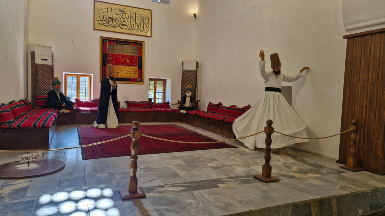 Şahidi Uygulama ve Araştırma Merkezi Müdürlüğü tarafından Manisa Mevlevîhanesi