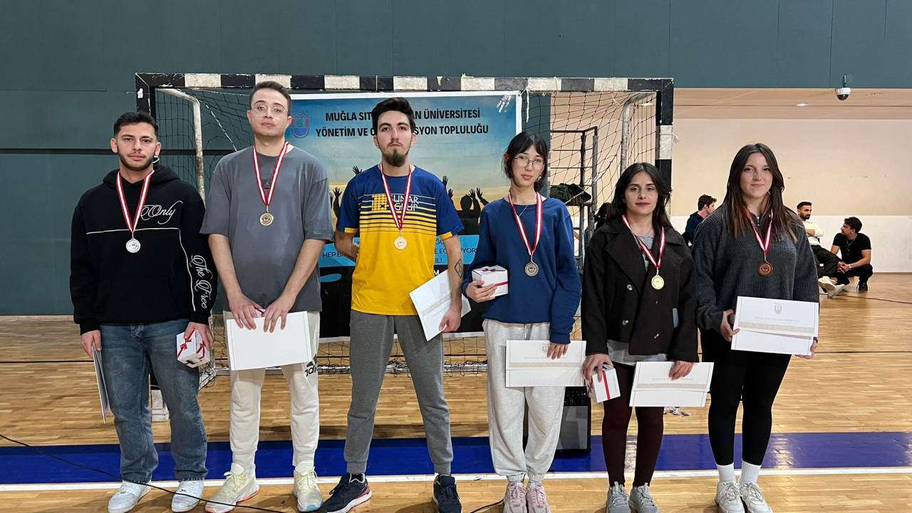 Öğretmenler Gününe Özel Masa Tenisi Turnuvası