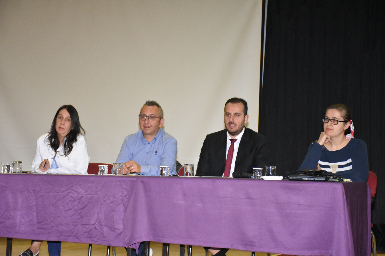  Muğla Meslek Yüksekokulunda İŞKUR Gençlik Programı Hakkında Bilgilendirme Toplantısı Gerçekleştirildi 