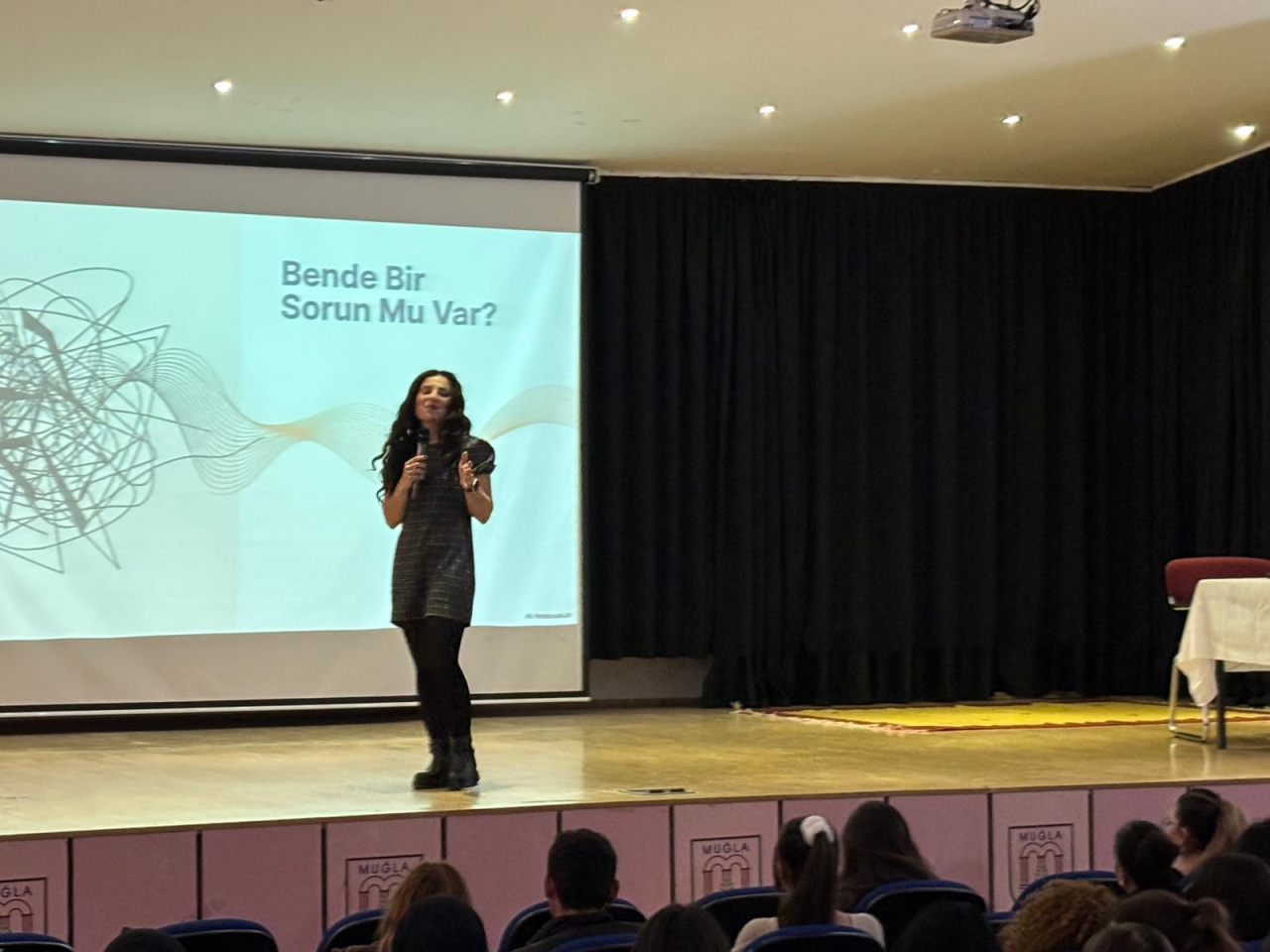 Gençlere Psikolojik Dayanıklılık Rehberi: "Yalnız Değilsiniz"