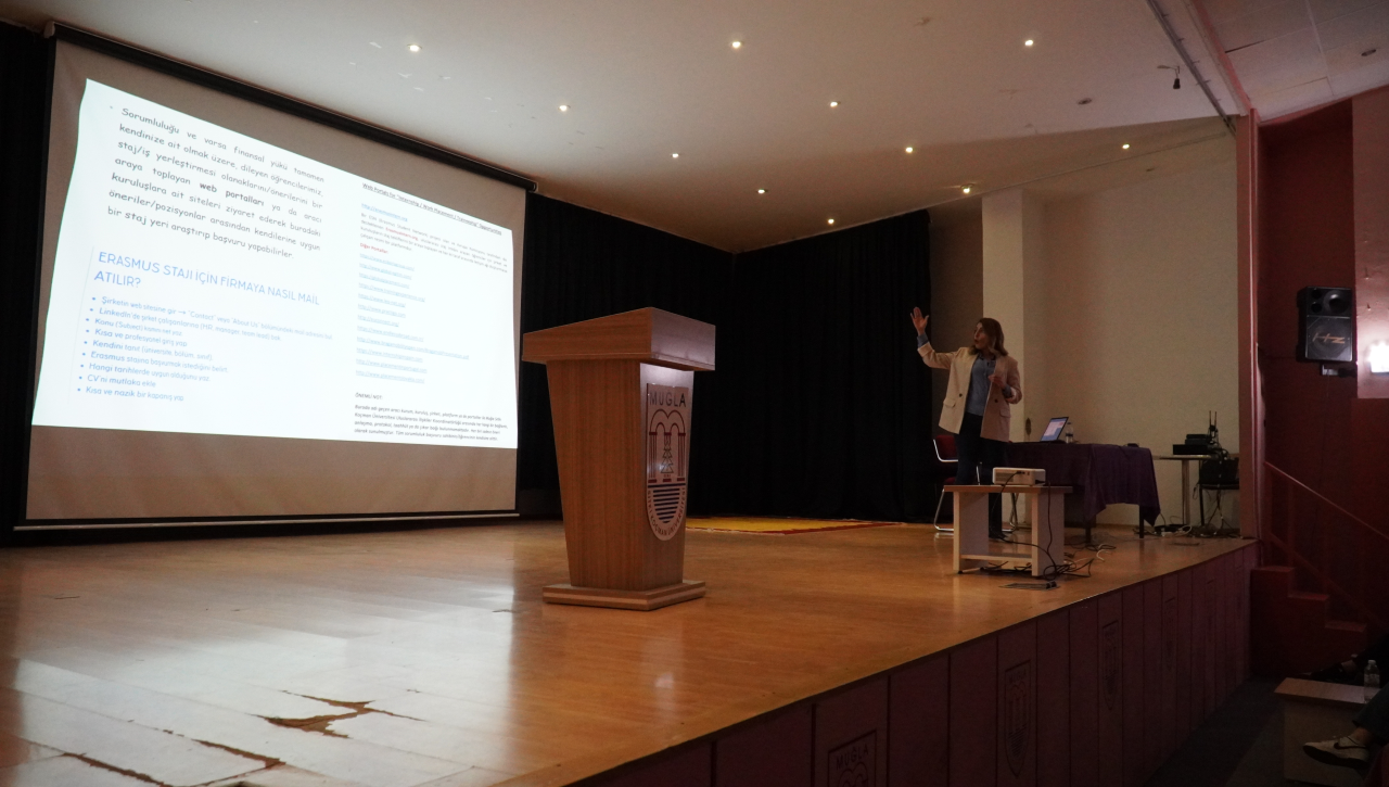 Erasmus Staj Hareketliliği Tanıtım Toplantısına Yoğun İlgi