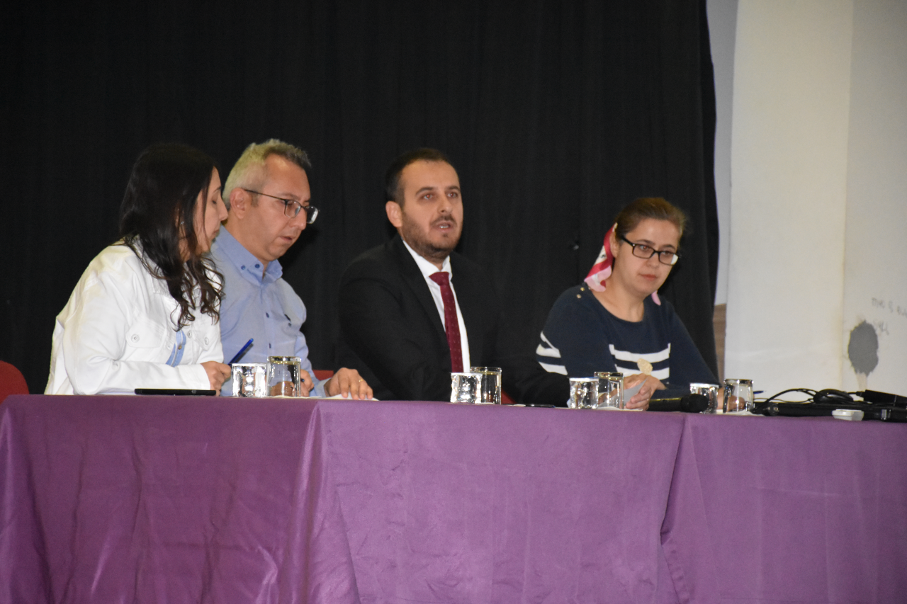  Muğla Meslek Yüksekokulunda İŞKUR Gençlik Programı Hakkında Bilgilendirme Toplantısı Gerçekleştirildi 