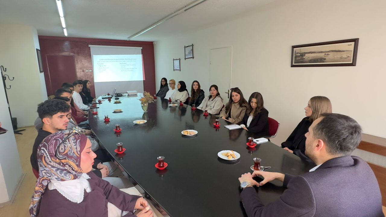 Kalite Süreçlerinde Öğrenci İmzası: Birim Kalite Komisyonu Temsilcisi Seçildi