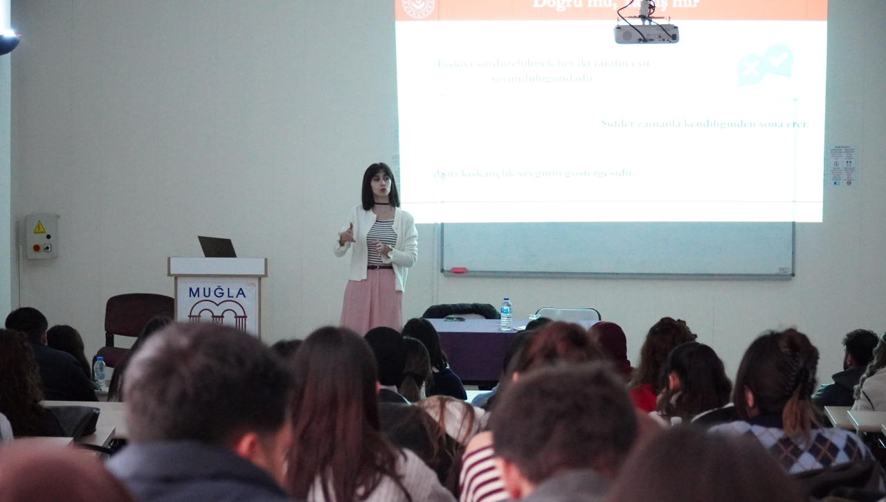 Şiddete Karşı Farkındalık: Yüksekokulumuzda Kadına Yönelik Şiddetle Mücadele Etkinliği