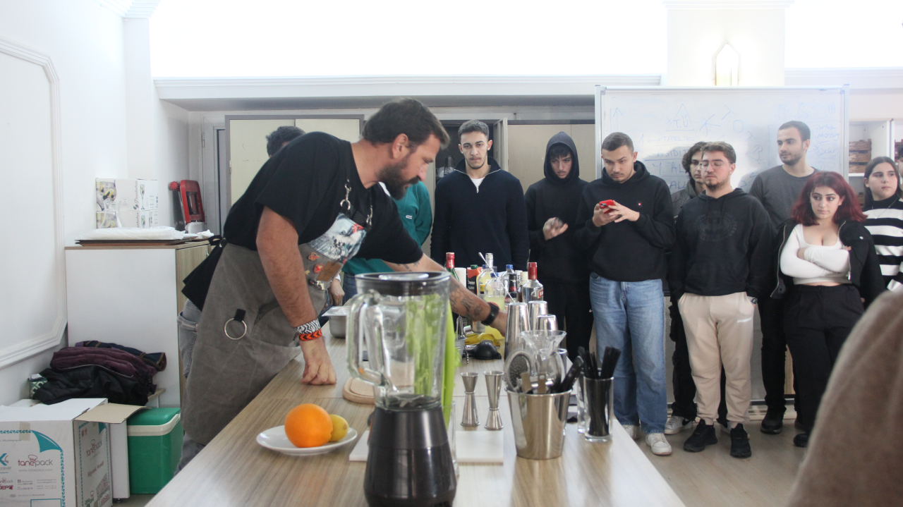 Mixoloji Dünyasına Lezzetli Bir Adım