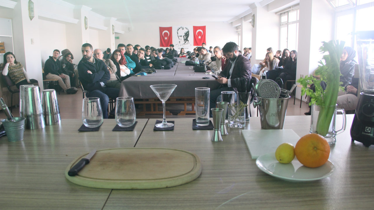 Mixoloji Dünyasına Lezzetli Bir Adım