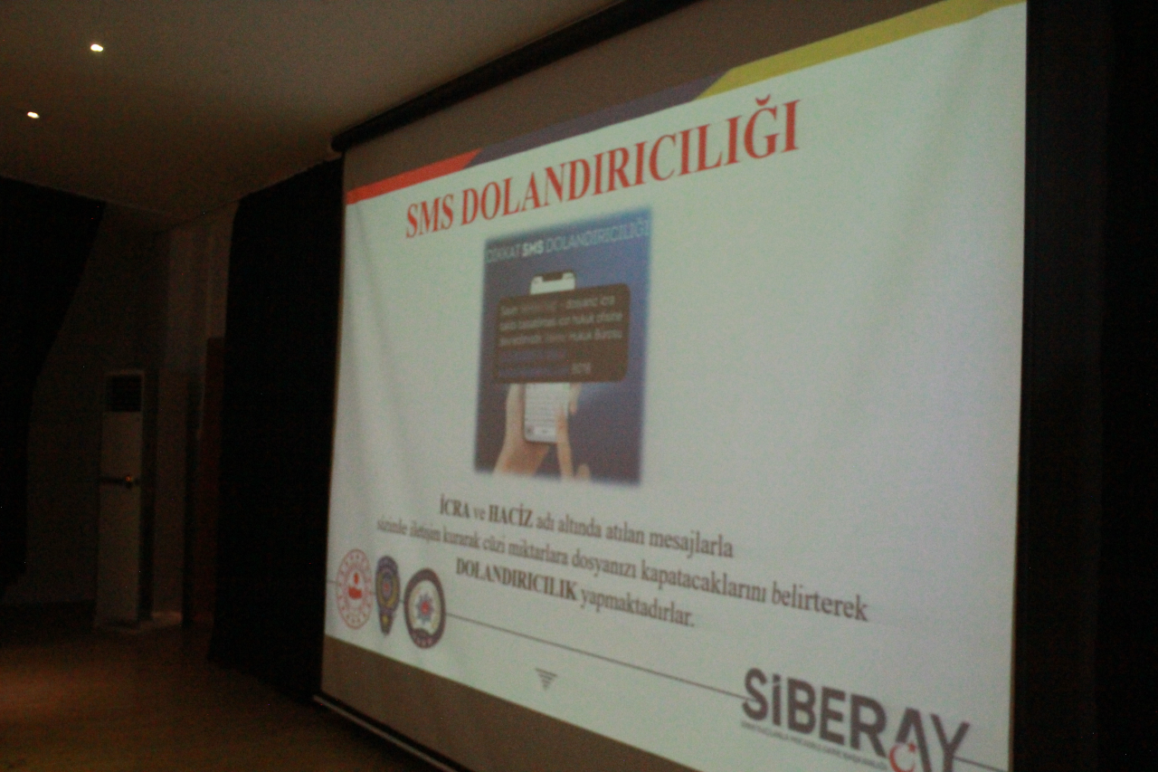 Dijital Tehditlere Karşı Bilinç: SİBERAY Semineri