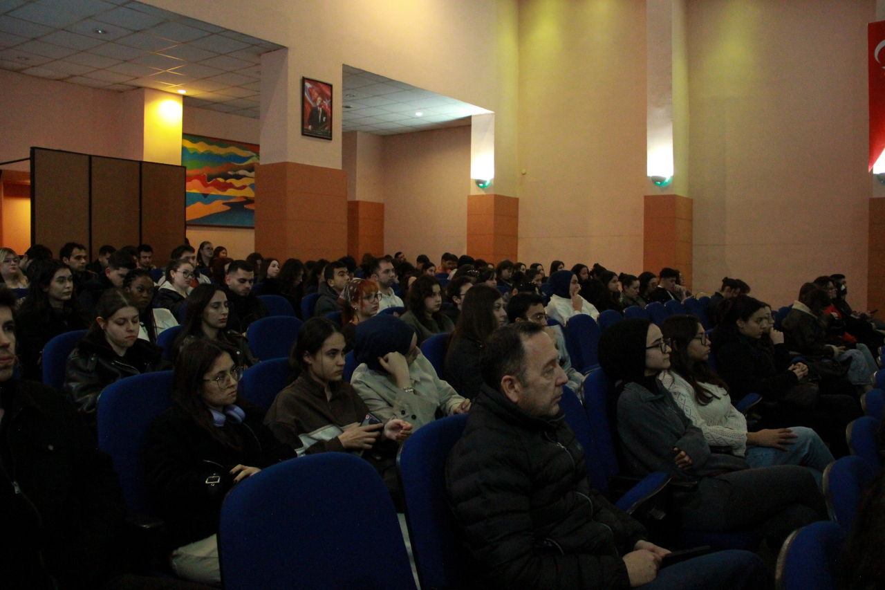 Geleceğe Hazırlık: Ulusal Staj Programı Bilgilendirme Eğitimi Gerçekleştirildi