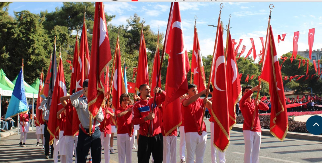 Öğrencilerimiz 29 Ekim Cumhuriyet Bayramının 101. Yıl Coşkusuna Ortak Oldu