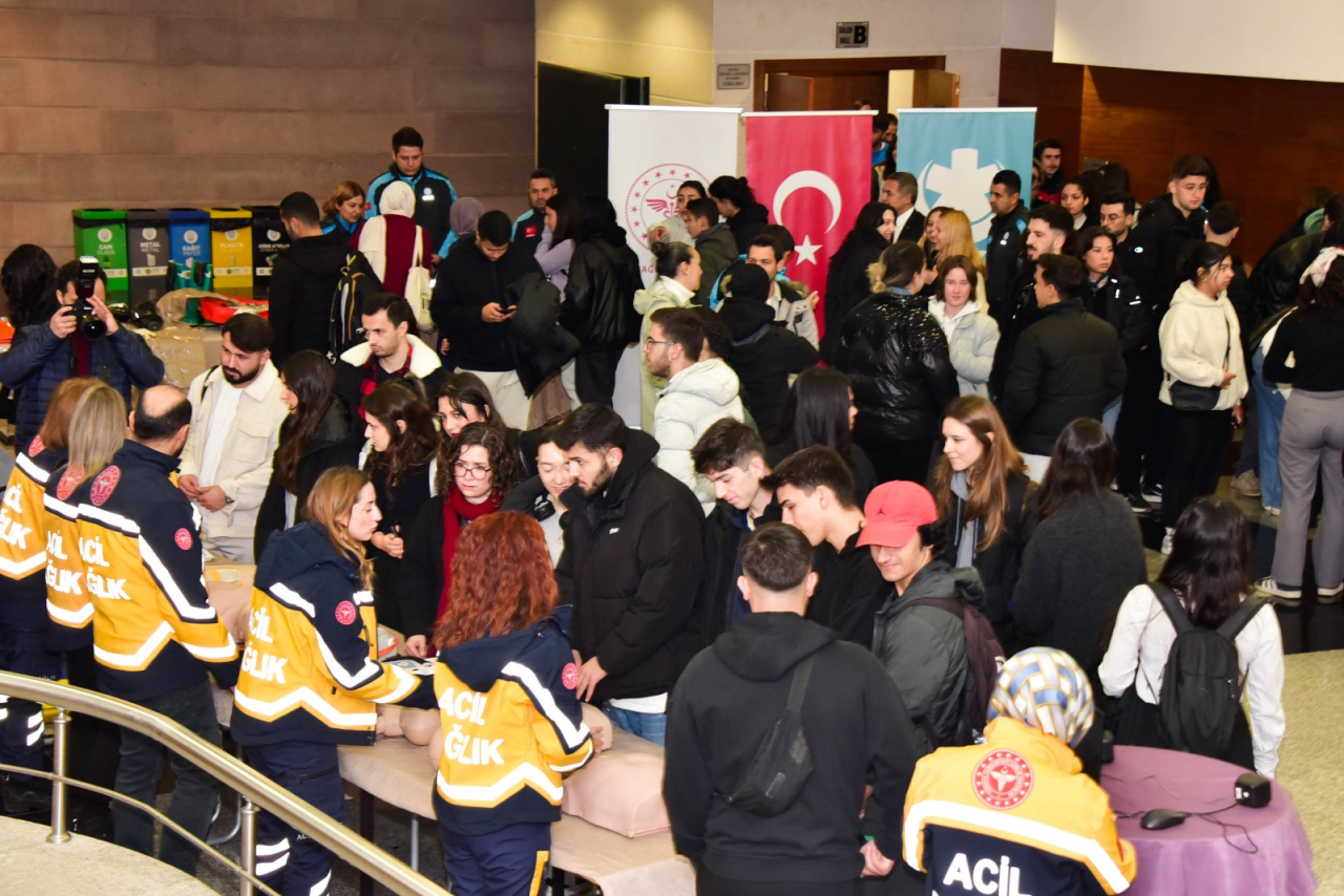 MSKÜ’de Öğretmen Adaylarına İlk Yardım Eğitimi Semineri Düzenlendi