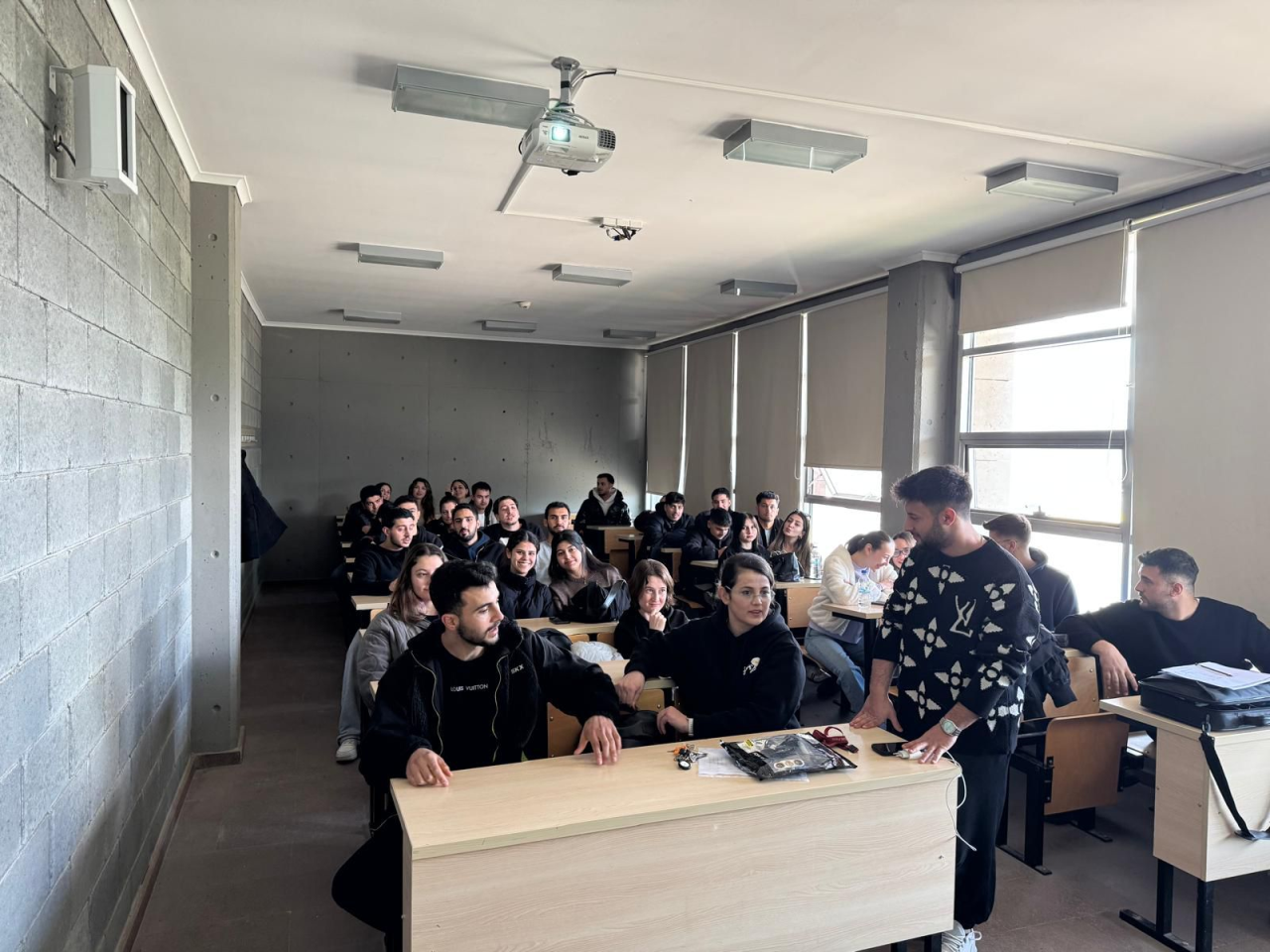 Uluslararası Spor Deneyimleri Öğrencilerle Paylaşıldı