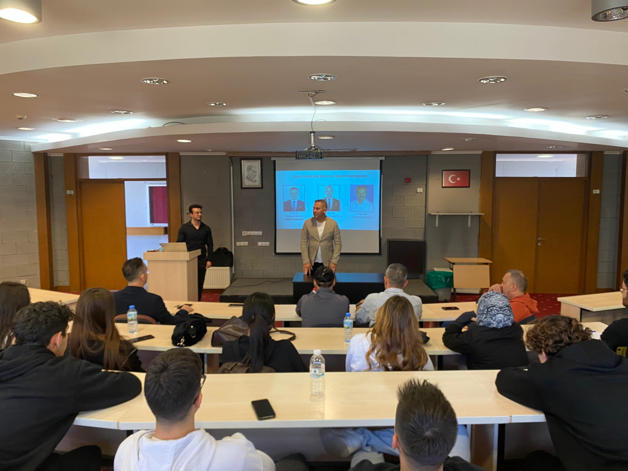 Bölümümüzü Yeni Kazanan Öğrencilerimize Yönelik Oryantasyon Programı Gerçekleştirildi