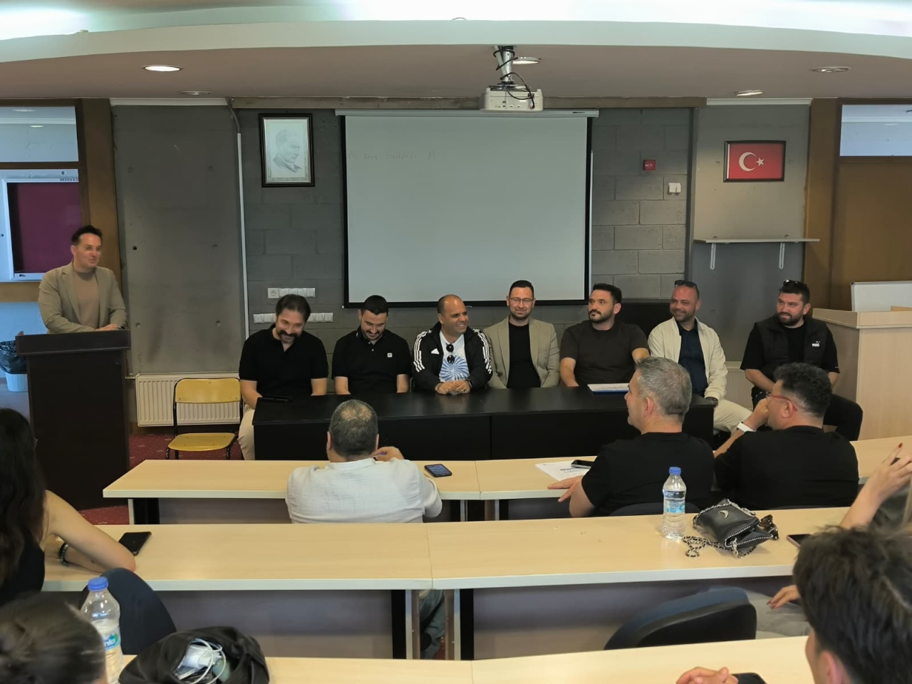 Bölümümüz Mezunları, Öğrencilerimizle Bir Araya Geldi
