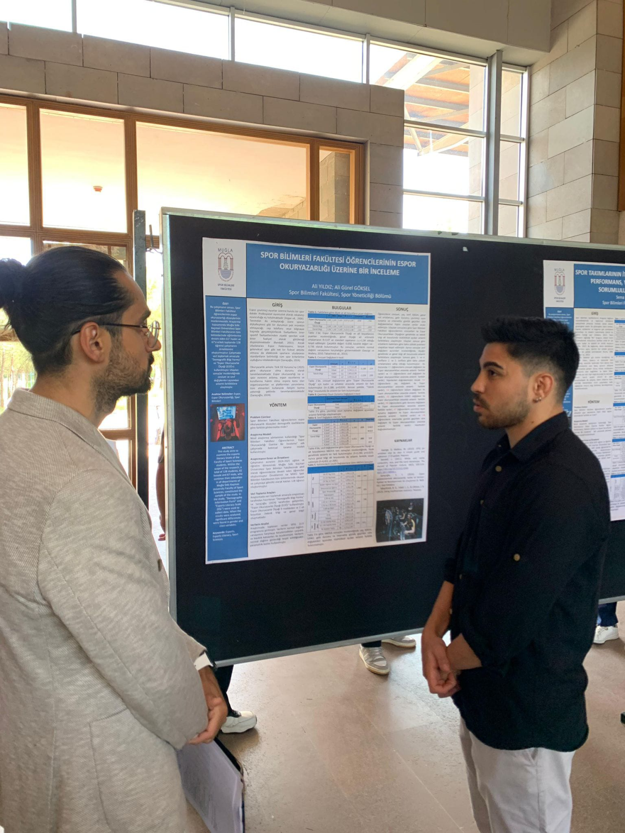 Spor Yöneticiliği Öğrencilerinden Bilimsel Poster Sunumu