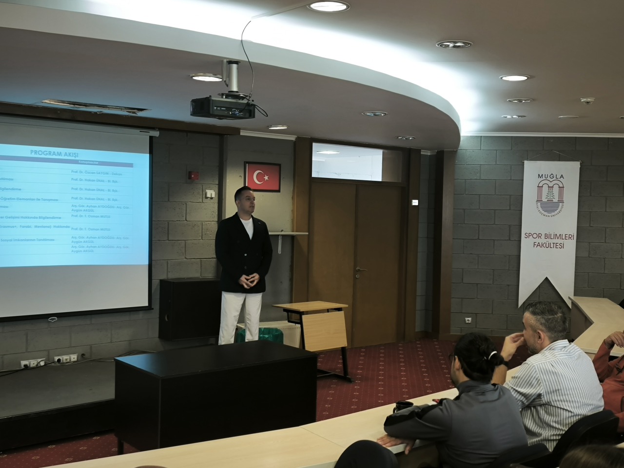 Bölümümüzü Yeni Kazanan Öğrencilerimize Yönelik Oryantasyon Programı Gerçekleştirildi