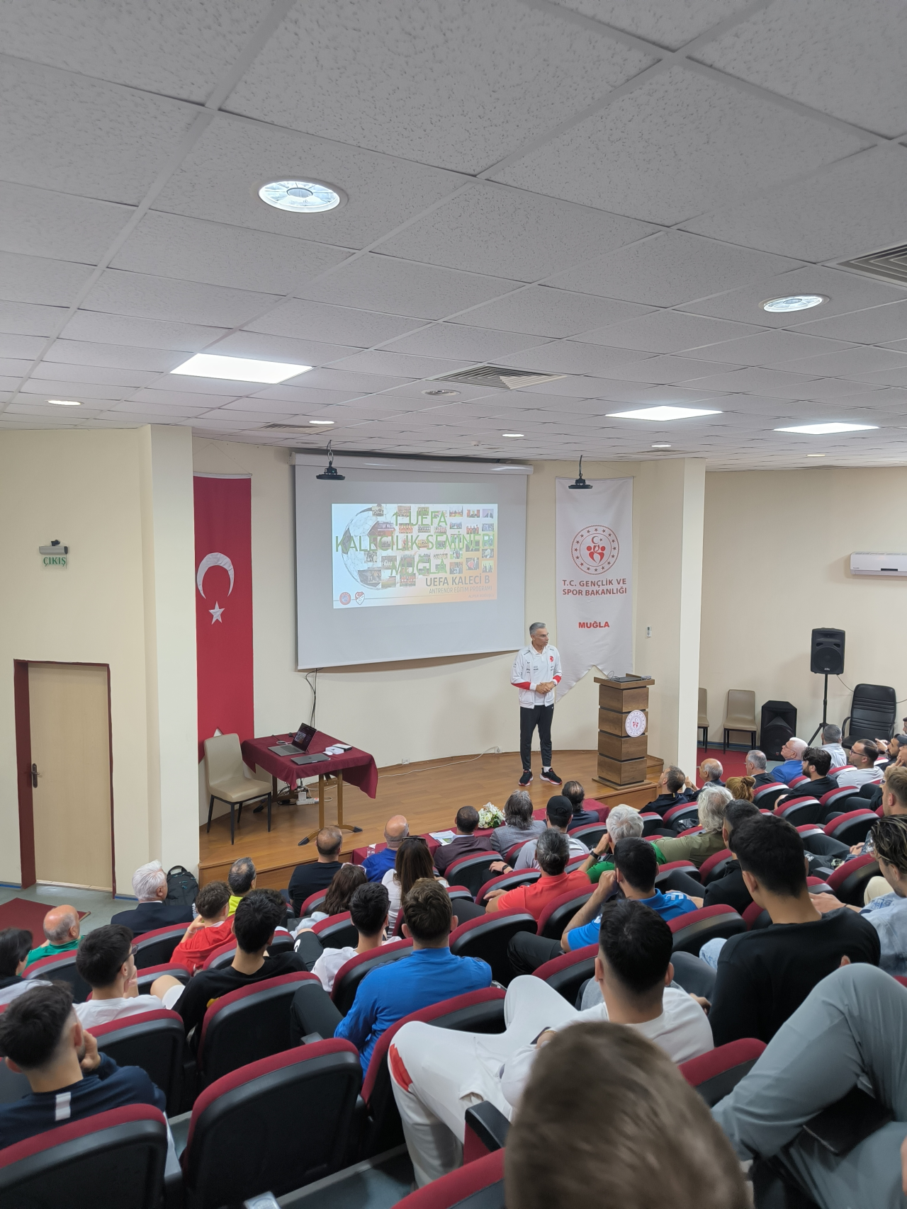 TFF ve MSKÜ İş Birliğinde UEFA Kalecilik Semineri Gerçekleştirildi 