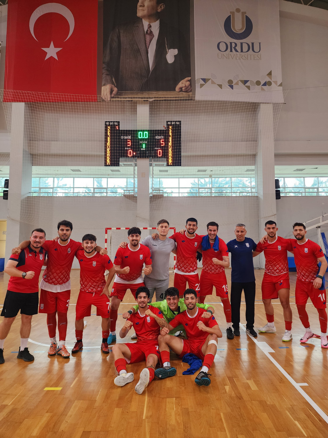 Salon Futbolu Süper Lig Müsabakalarından Üçüncülükle Döndük!