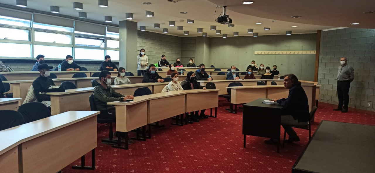 Dekanımız Prof. Dr. Özcan Saygın Spor Bilimleri Fakültesi Öğrencileri İle Bir Araya Geldi