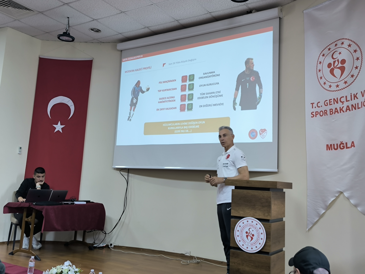 TFF ve MSKÜ İş Birliğinde UEFA Kalecilik Semineri Gerçekleştirildi 