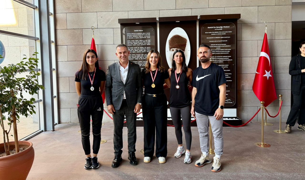 Cumhuriyetimizin 102. Yılı Fakültemizde Spor Etkinlikleriyle Kutlandı