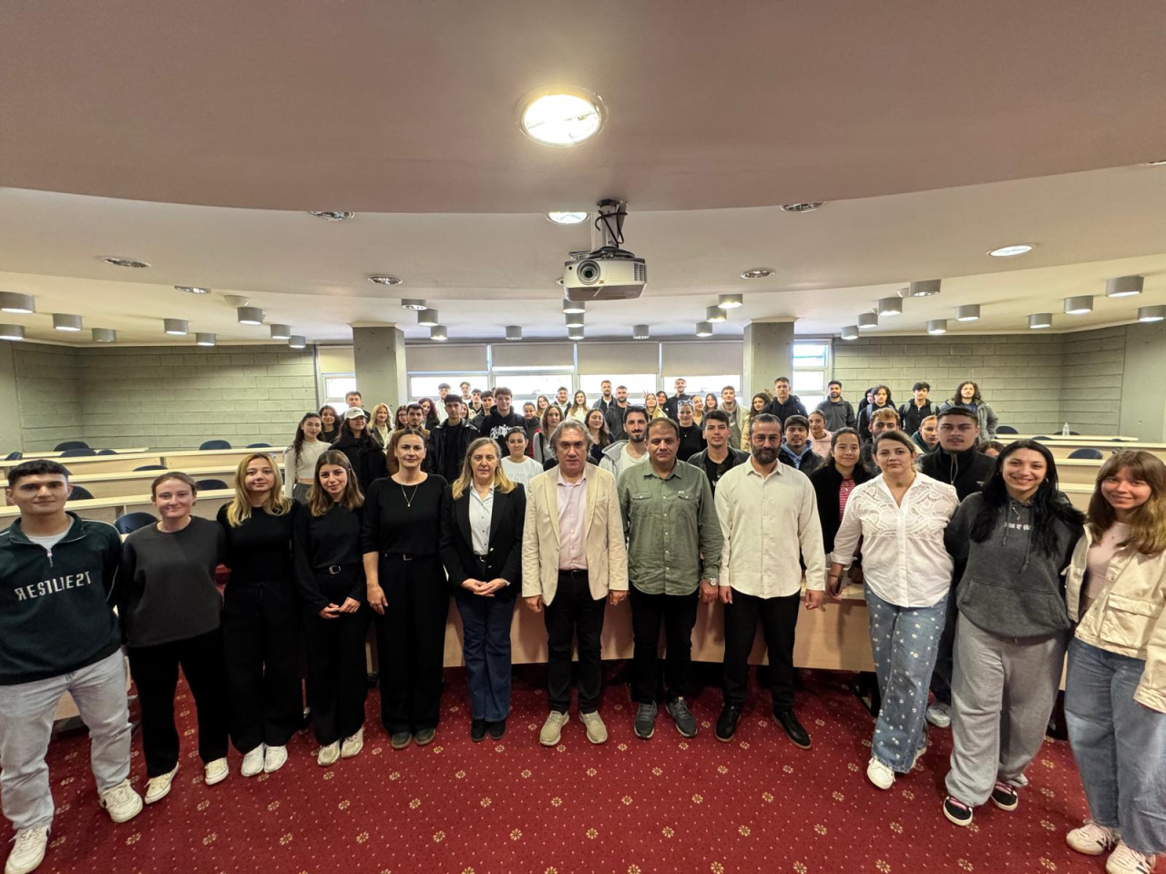 Fakültemizde 24 Kasım Öğretmenler Günü Kutlama Programı Gerçekleştirildi