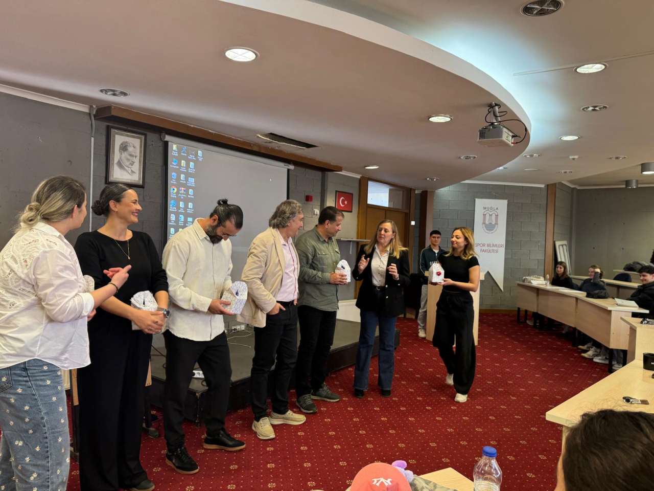 Fakültemizde 24 Kasım Öğretmenler Günü Kutlama Programı Gerçekleştirildi